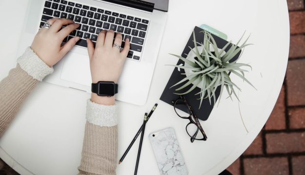 How to Build a Unique OnlyFans Brand That Stands Out in a Crowded Market